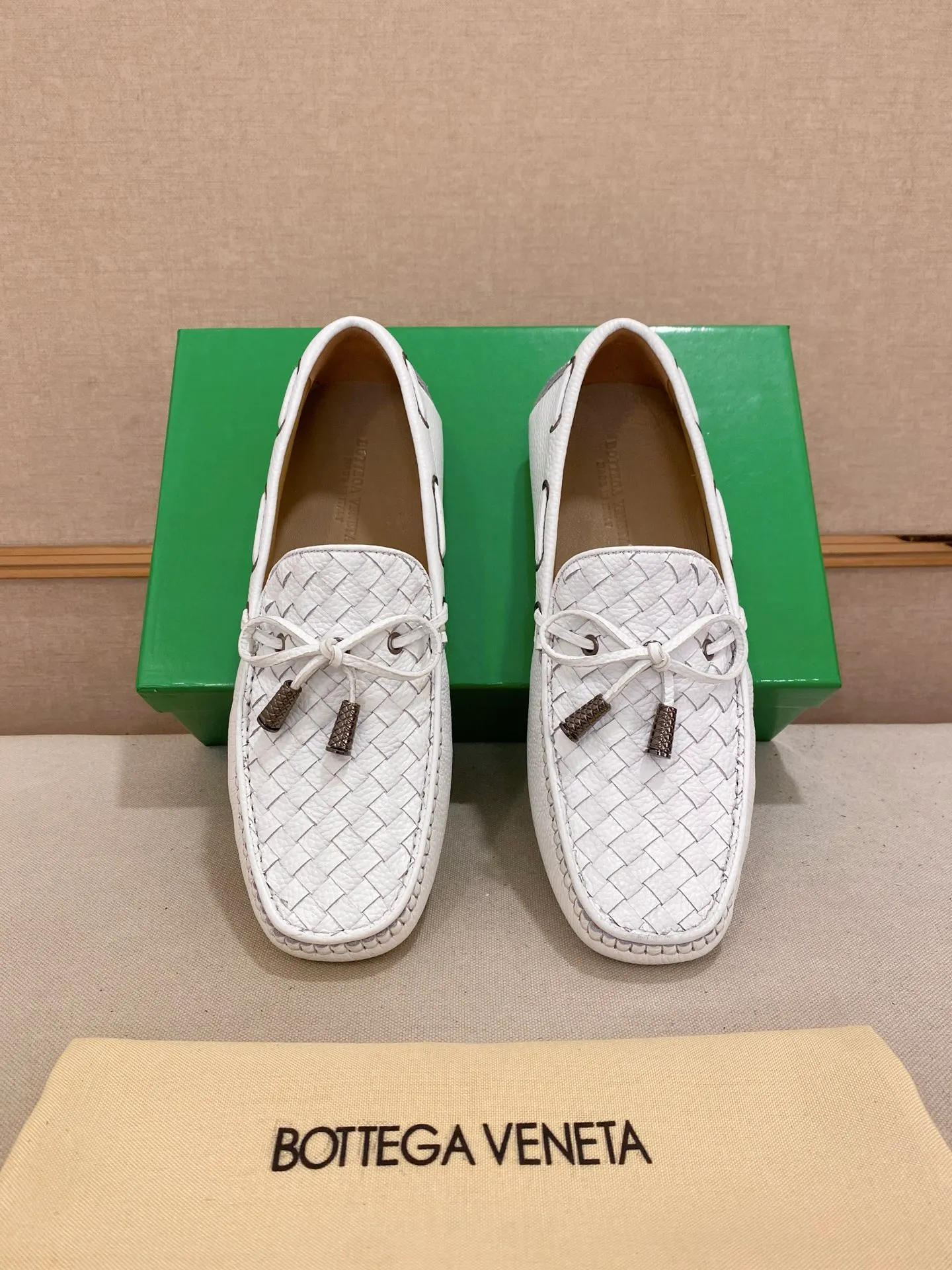 Men's shoes 💰 400💰 (Niu Li + Niu Pad) [BV] latest hot style‼ ️Casual men's shoes, uppers imported deer pattern first-layer cowhide ➕Full imported cowhide lining✔️Exquisite workmanship, excellent foot feel, special rubber soles✔️, cool and fashionable, the latest fashion, fashionable outsole, hurry up. Code number: 38-44 (can be customized to 37.45, non-refundable)